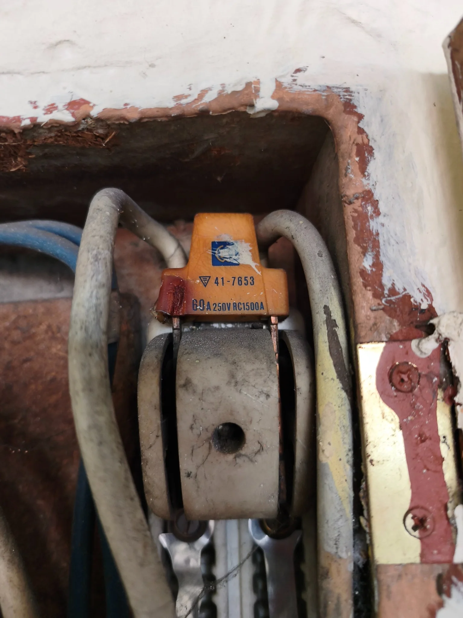 Why Does My Circuit Breaker Keep Tripping? 7 Common Causes 3
