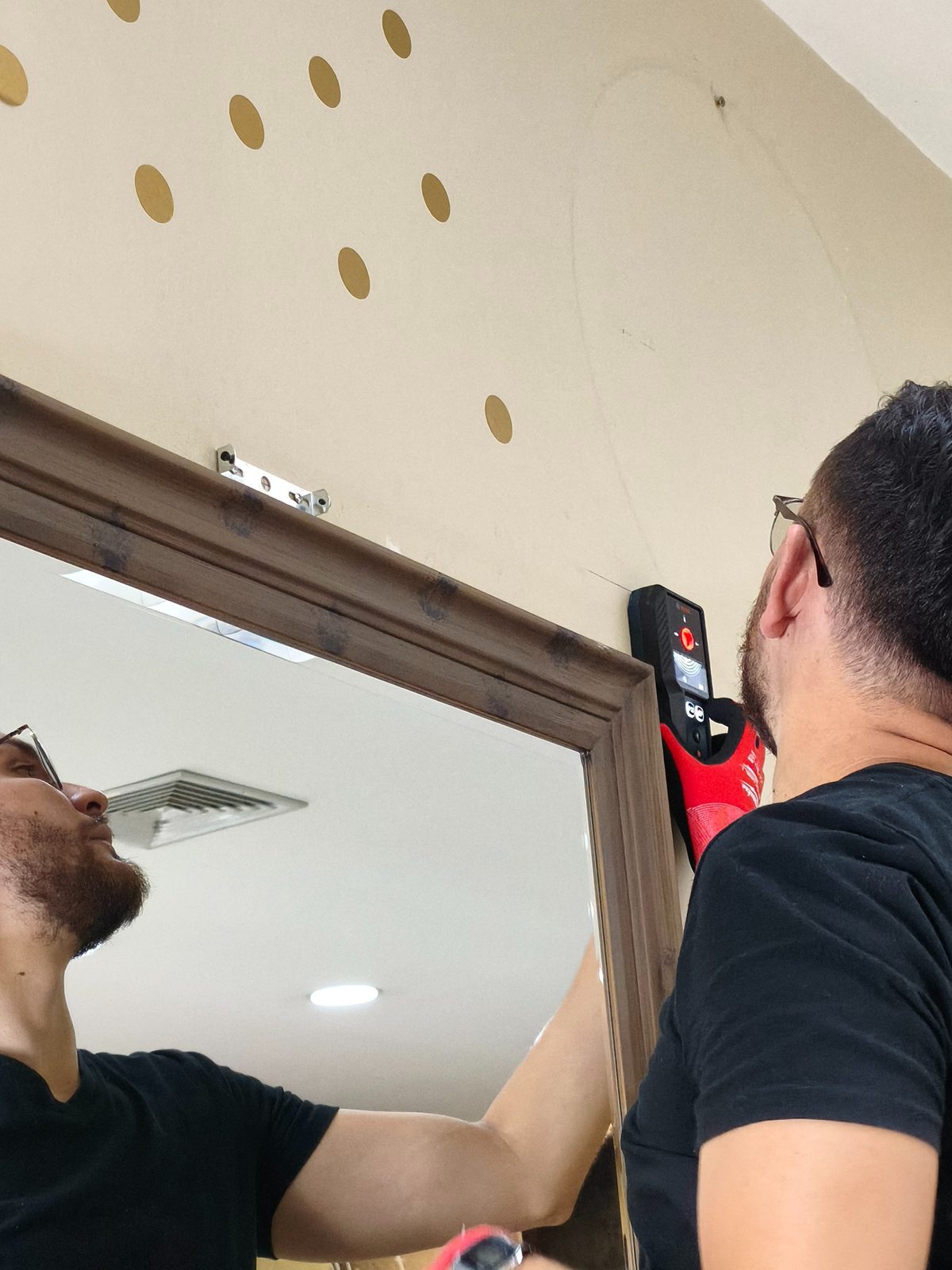 ¿Cansado de técnicos que no responden? Soluciones eléctricas para empresas y condominios 4